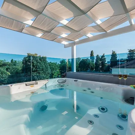 Luxury Morea *